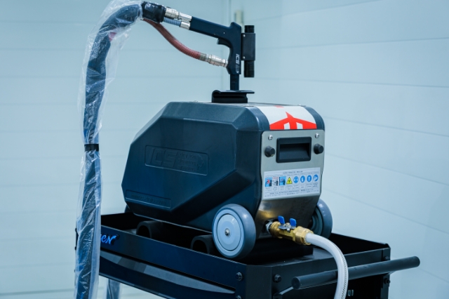 ドライアイス洗浄機