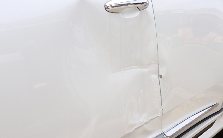 板金塗装 BODY PAINT